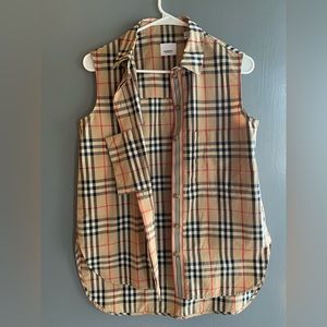 Burberry
Sleeveless Check Cotton Poplin Shirt